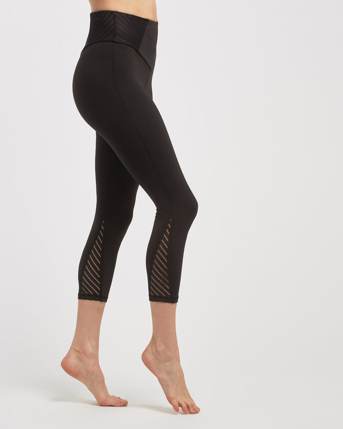 Altitude High Waisted Crop Legging - Black