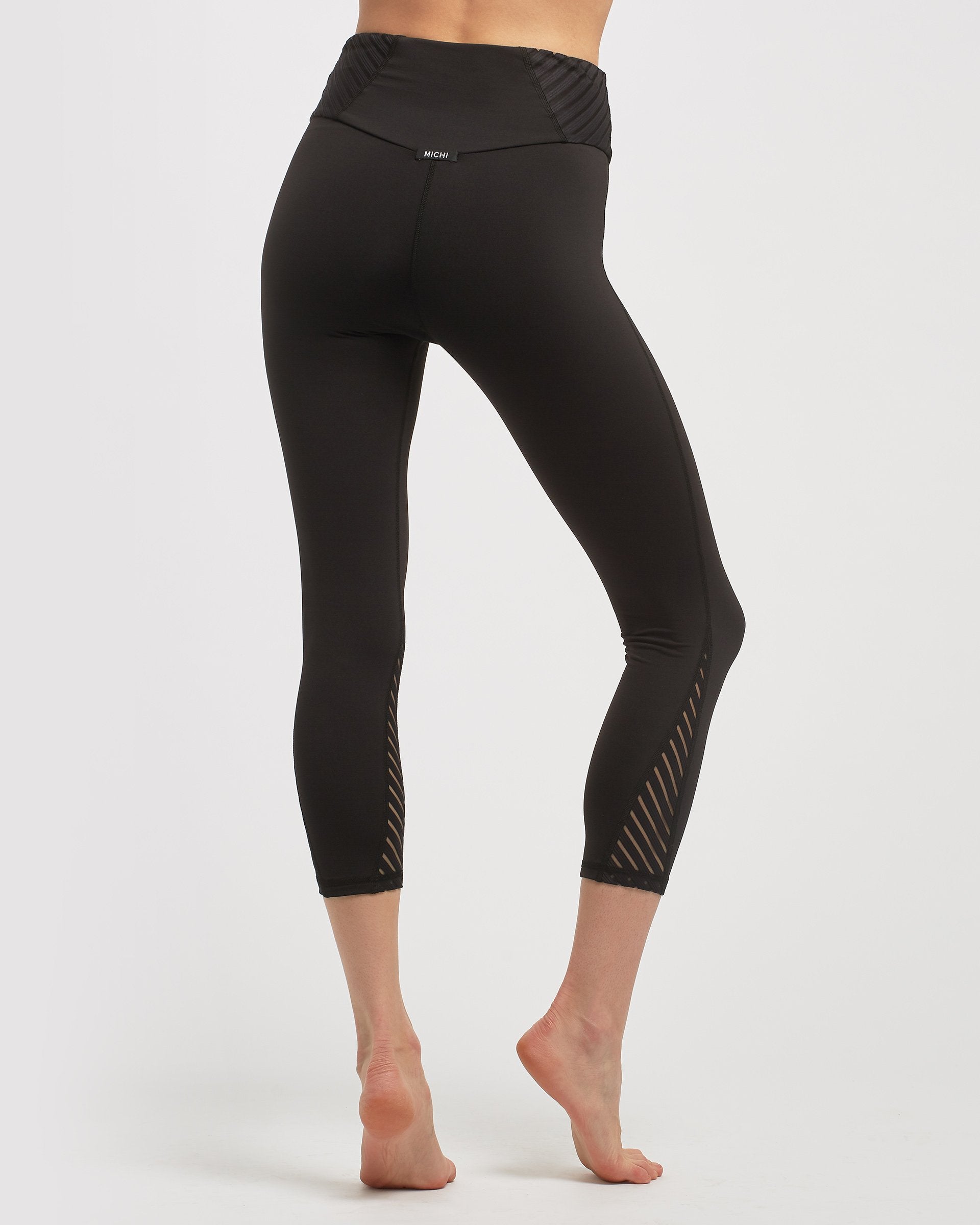 Altitude High Waisted Crop Legging - Black